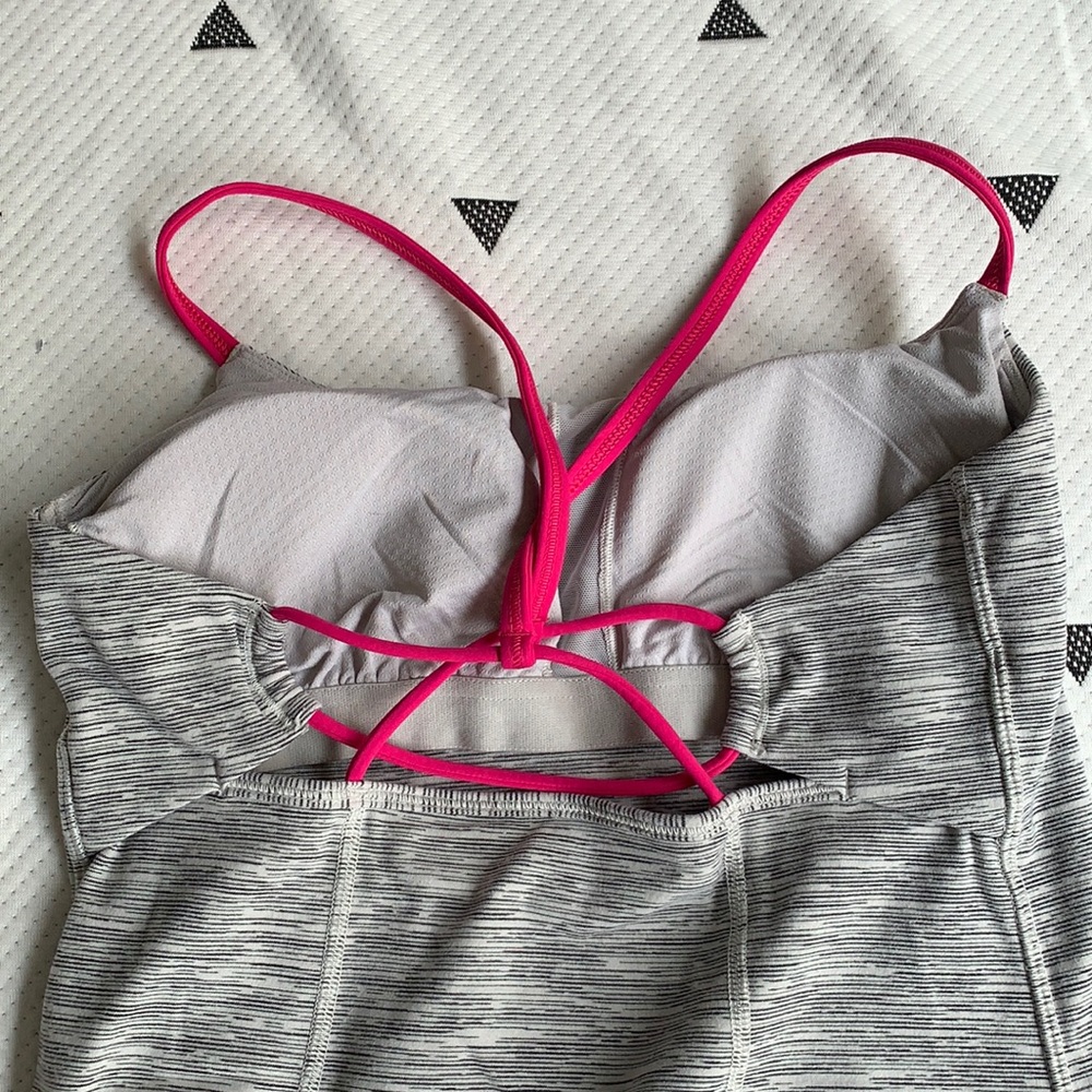Criss Cross lululemon top